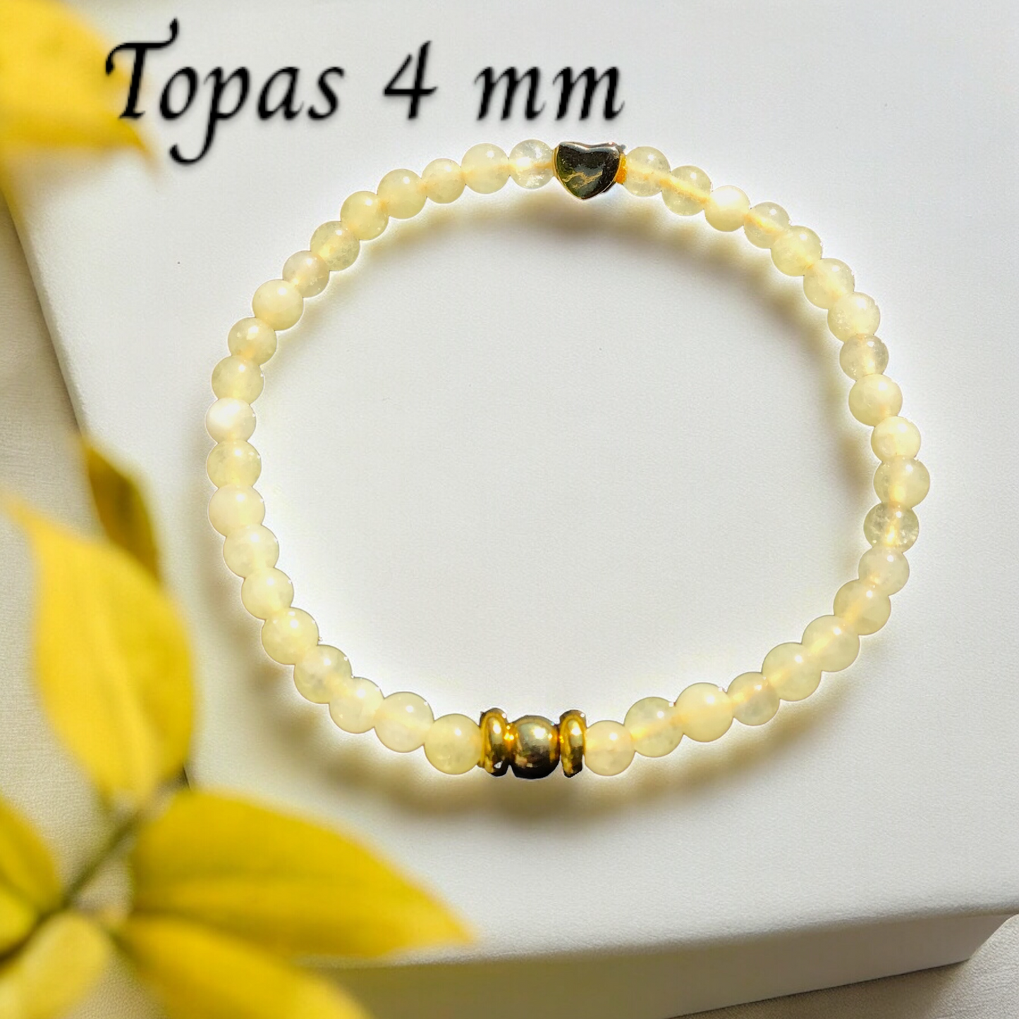 Elegantes Topas Perlenarmband - Hochwertiges Edelsteinarmband mit vergoldeter Perle und entzückendem Herzchen - handgefertigt - in Geschenkbox - Glück und Freude