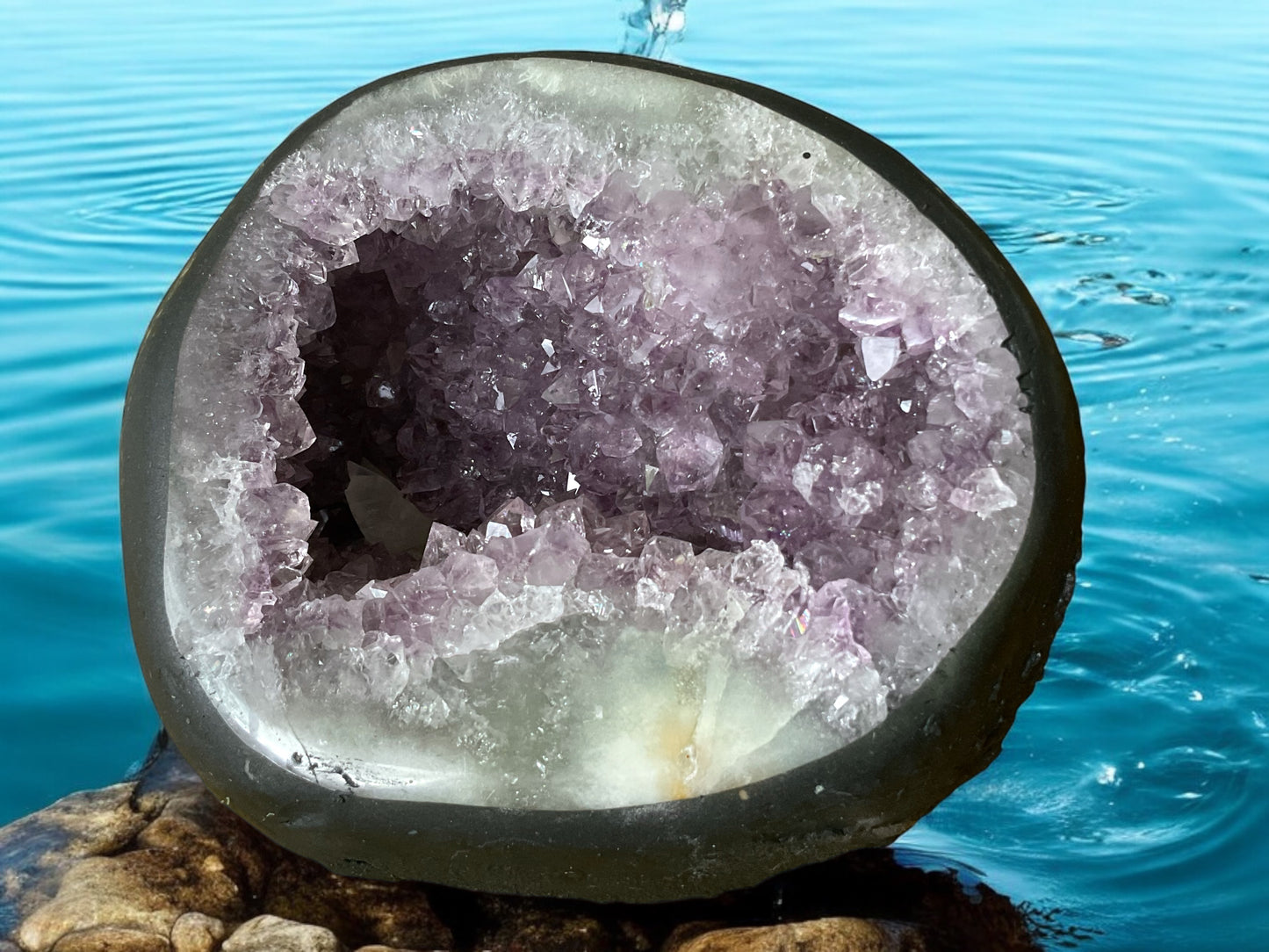 Amethyst Druse Minidruse mit phantastischen Kristallen I 1,15 KG I 10x12x10cm I Blickfang I Unikat 1608 I Brasilien